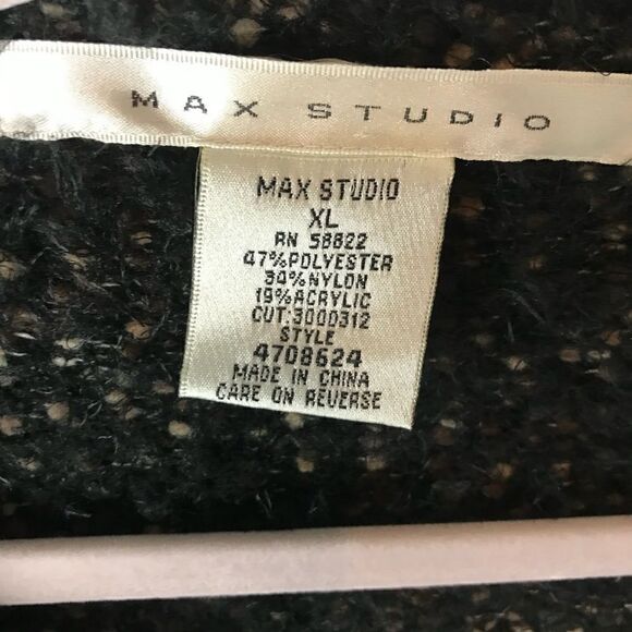 Max Studio Long cardigan in a fluffy knit with side pockets and roll-edge cuffs - Picture 7 of 8